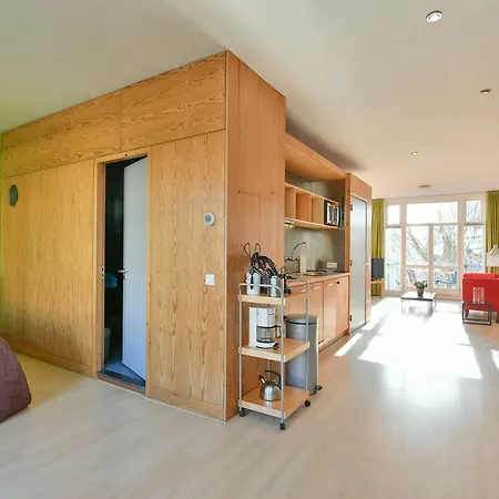 Helmers Studio Apartmán *